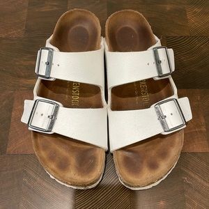 White Birkenstock Arizona - Narrow width